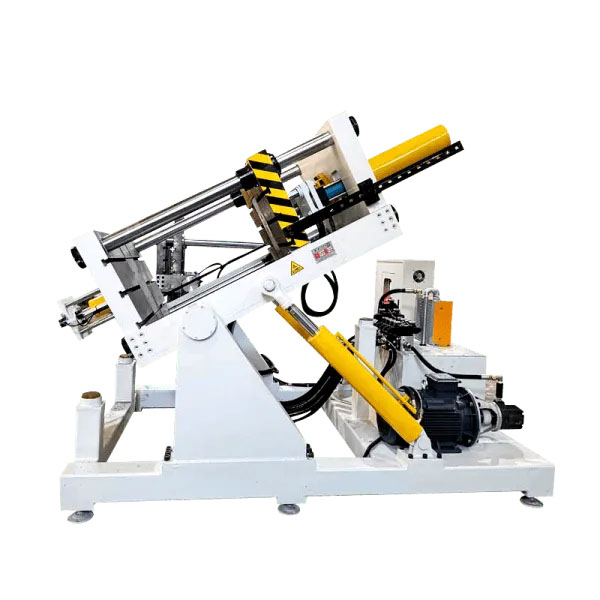 Máy đúc trọng lực bốn trụ